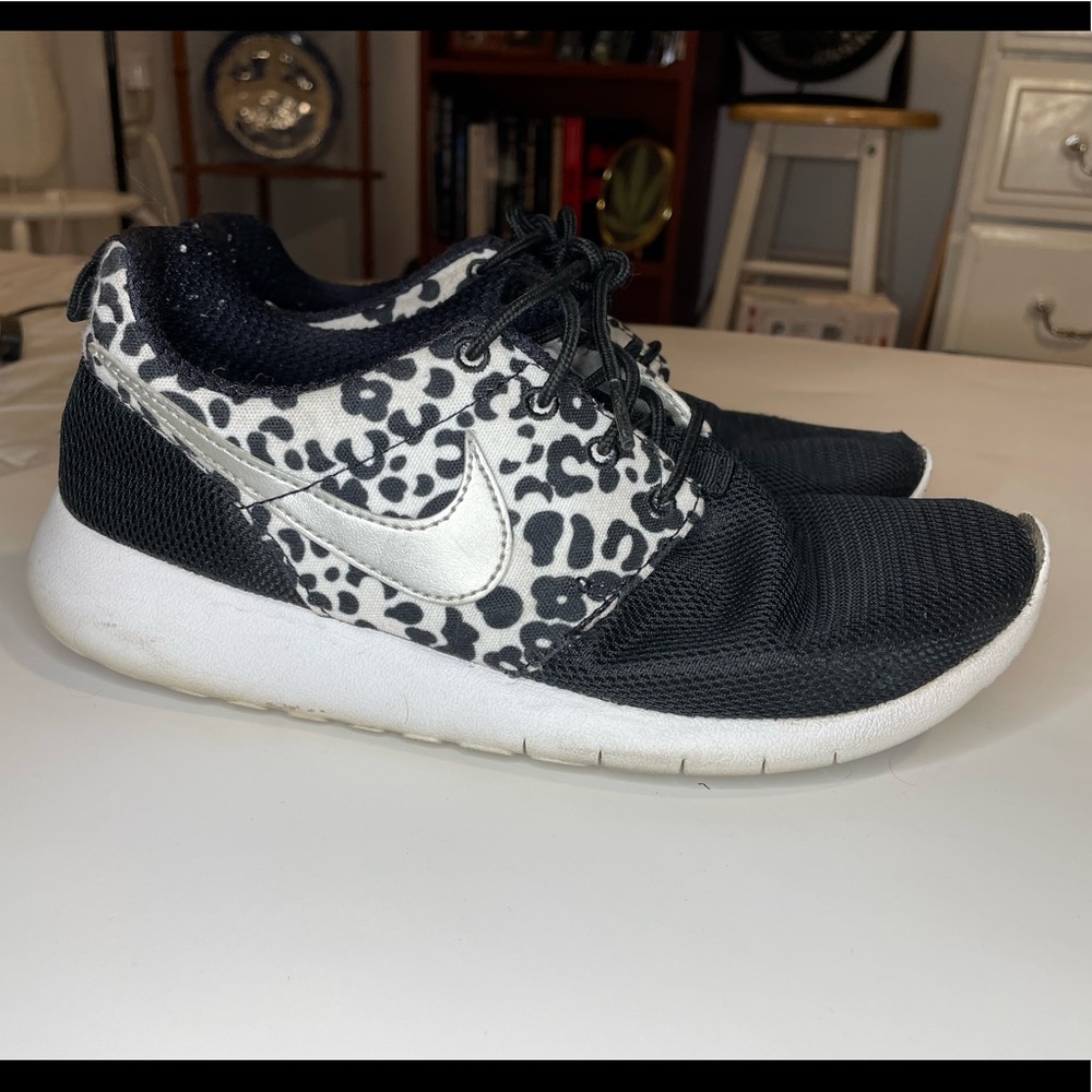 Nike Leopard Print Running Sneakers
